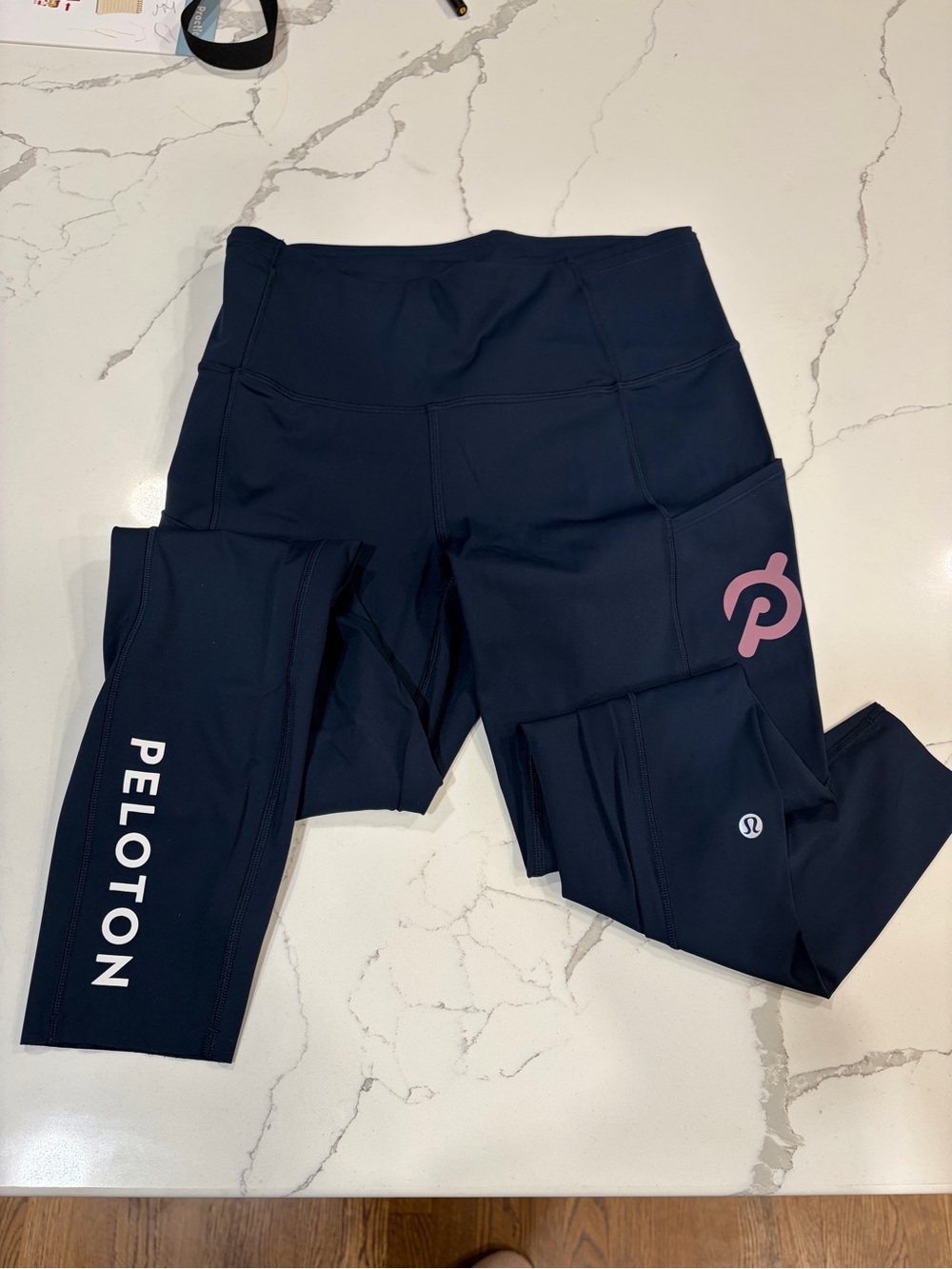 lululemon athletica x peloton leggings with pink logo - Picture 3 of 4